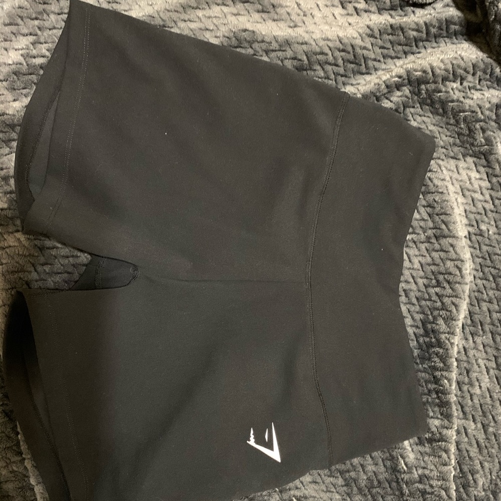 GYMSHARK DREAMY SHORTS